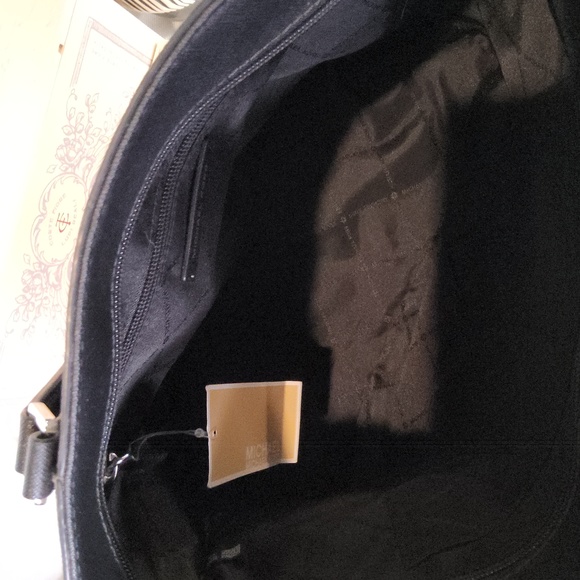 Michael Kors Morgan Medium center stripe zippered top tote saffiano leather - Picture 5 of 5